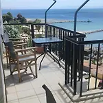 Riviera Sea View شقة
